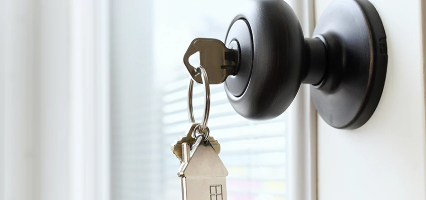 Bifold Door Knob Replacement in Temple City, California